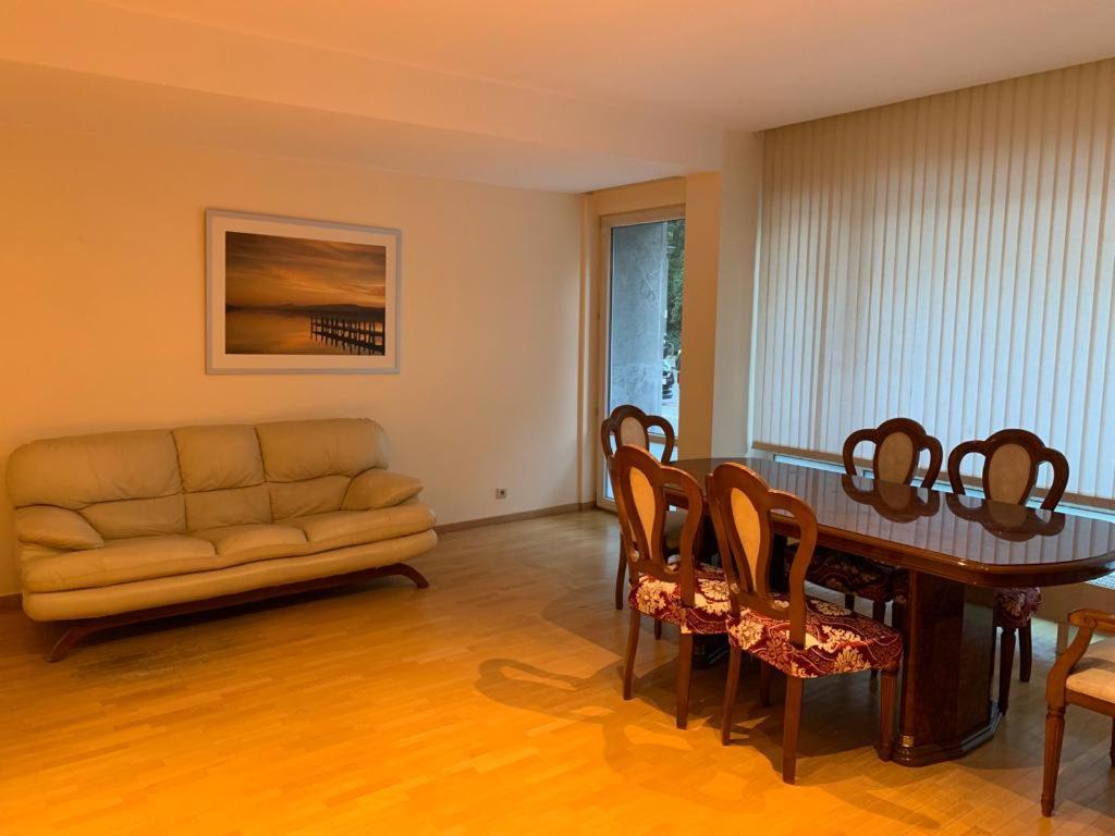 Lovely Two Bedroom Apartment With Free Parking Anvers Dış mekan fotoğraf