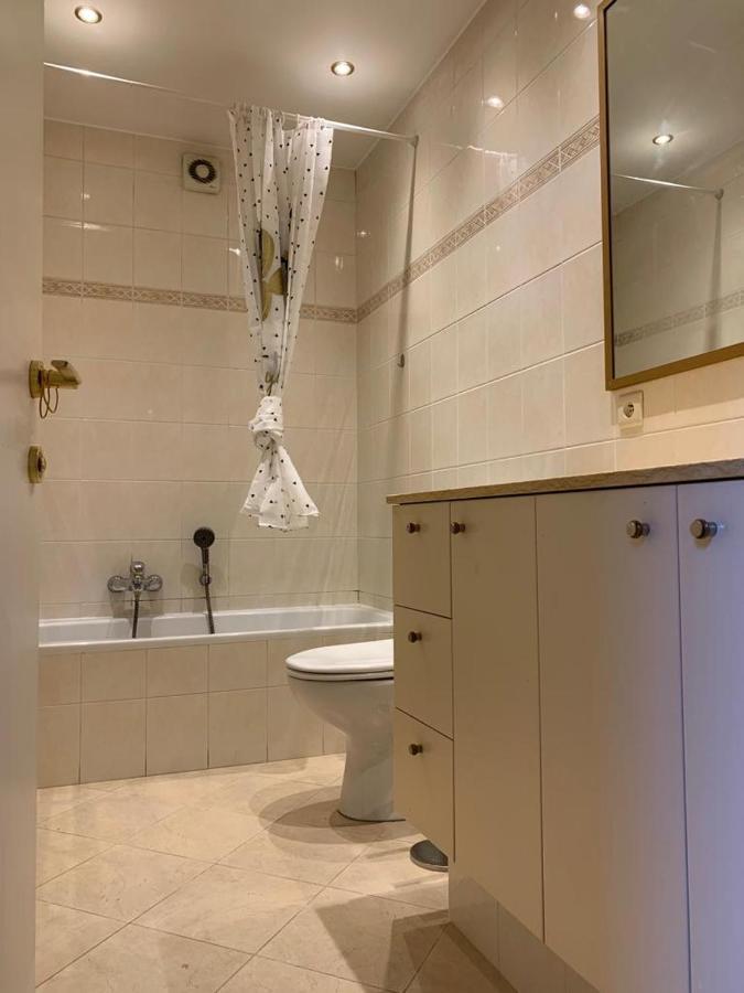 Lovely Two Bedroom Apartment With Free Parking Anvers Dış mekan fotoğraf