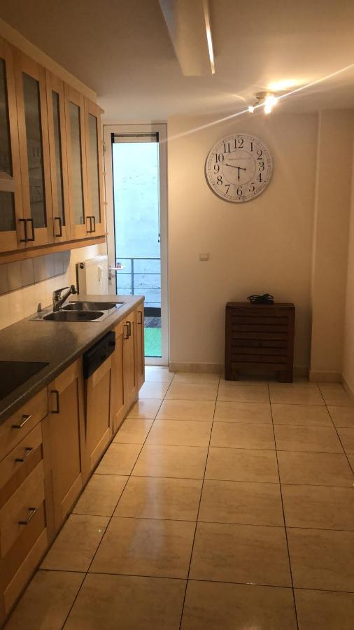 Lovely Two Bedroom Apartment With Free Parking Anvers Dış mekan fotoğraf
